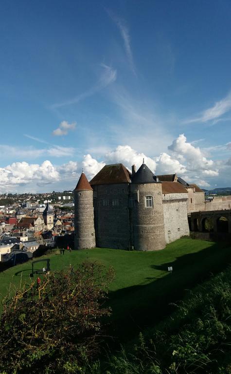 Egg Hotel - Hotel Les Gens De Mer Dieppe Exterior foto