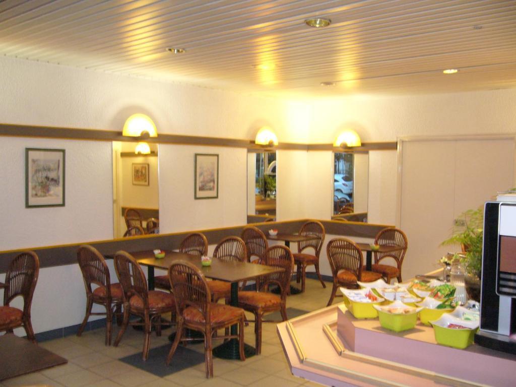 Egg Hotel - Hotel Les Gens De Mer Dieppe Exterior foto